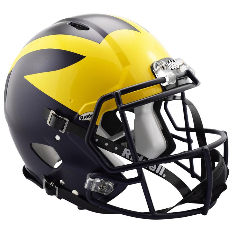 Michigan_Wolverines_2016_Painted_Riddell_Speed_Authentic_Football_Helmet_1080x.jpg